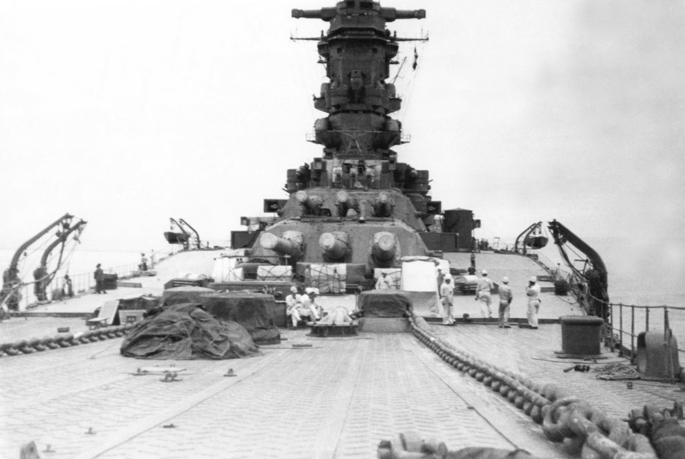 How many Yamato-class ships did Japan start construction on during World War II, including ones that were converted to aircraft carriers or canceled during construction?