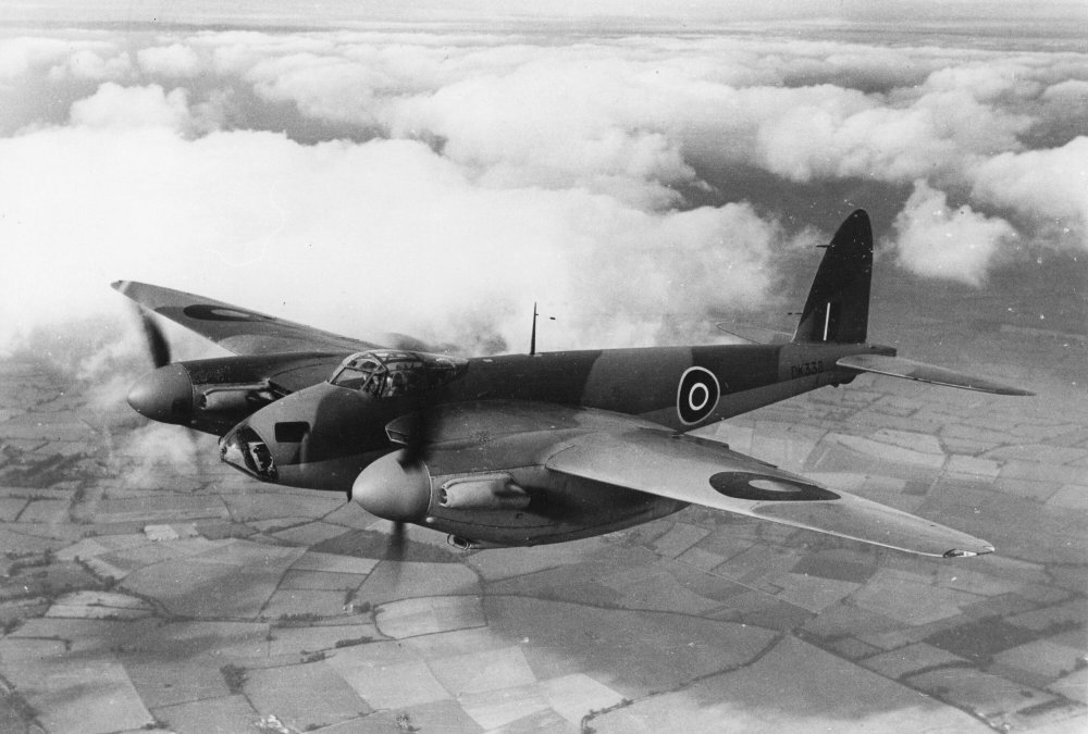 Can you identify this World War II-era warplane?