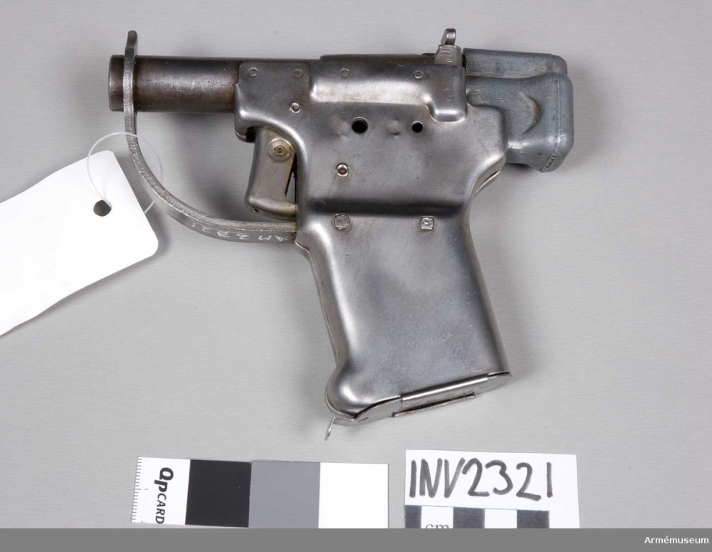 Can you identify this very cheap-looking (and very cheap) World War II-era pistol?