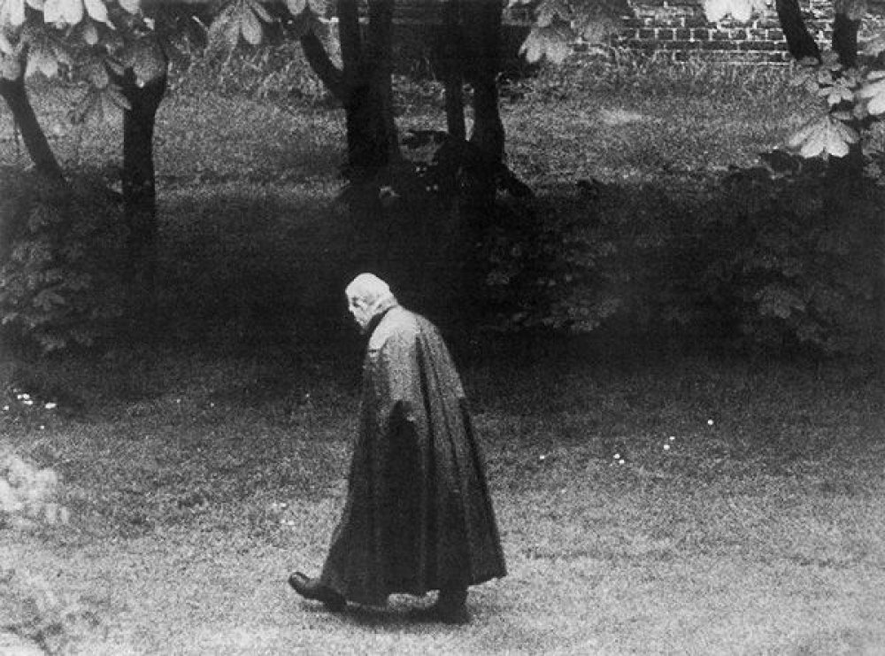 Nazi Deputy Führer Rudolf Hess famously flew to Britain to single-handedly negotiate peace, and spent the rest of his life in captivity. Where was his body found on August 17, 1987, after he committed suicide in Spandau Prison in Berlin?