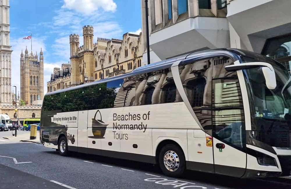 Motorcoach in London Motorcoach in London