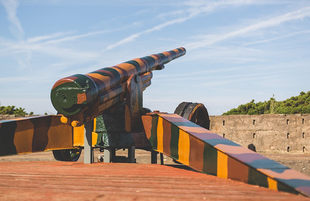 Gun battery Gun battery