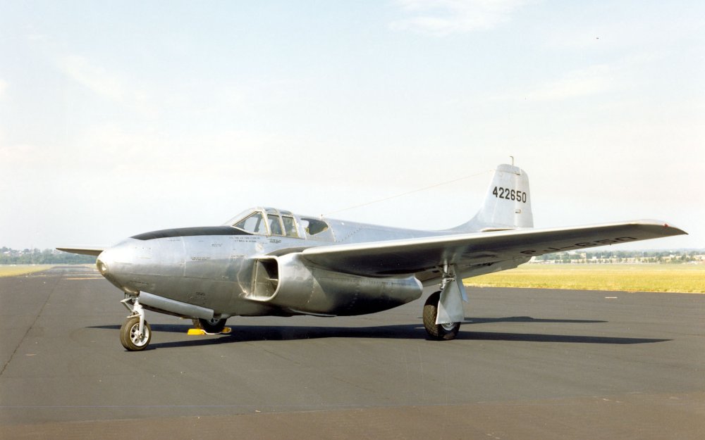 What was the SECOND armed jet plane to enter service during World War II? (Photo does not necessarily depict correct answer.)