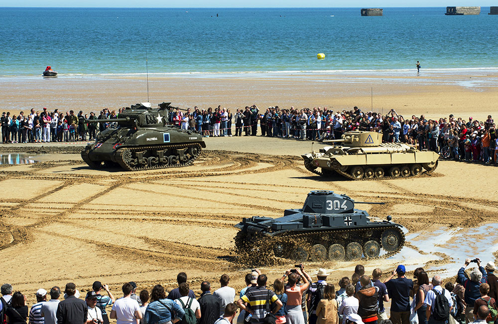Tank show on Gold Beach Tank show on Gold Beach