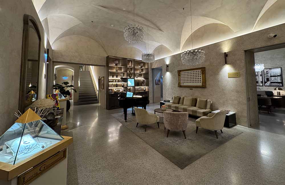 Hotel lobby in Lucca Hotel lobby in Lucca