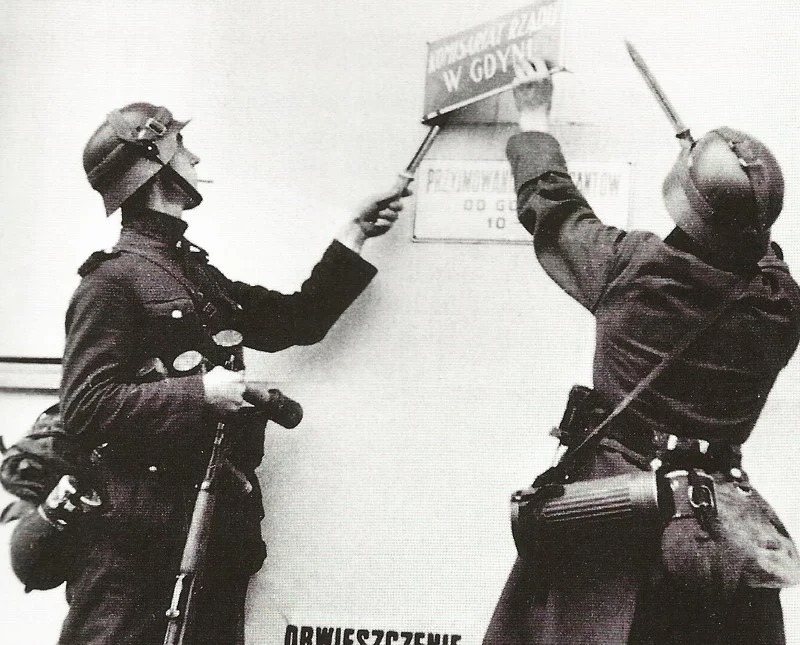 What typeface was banned in Nazi Germany? (Photo does not necessarily depict the correct answer.)