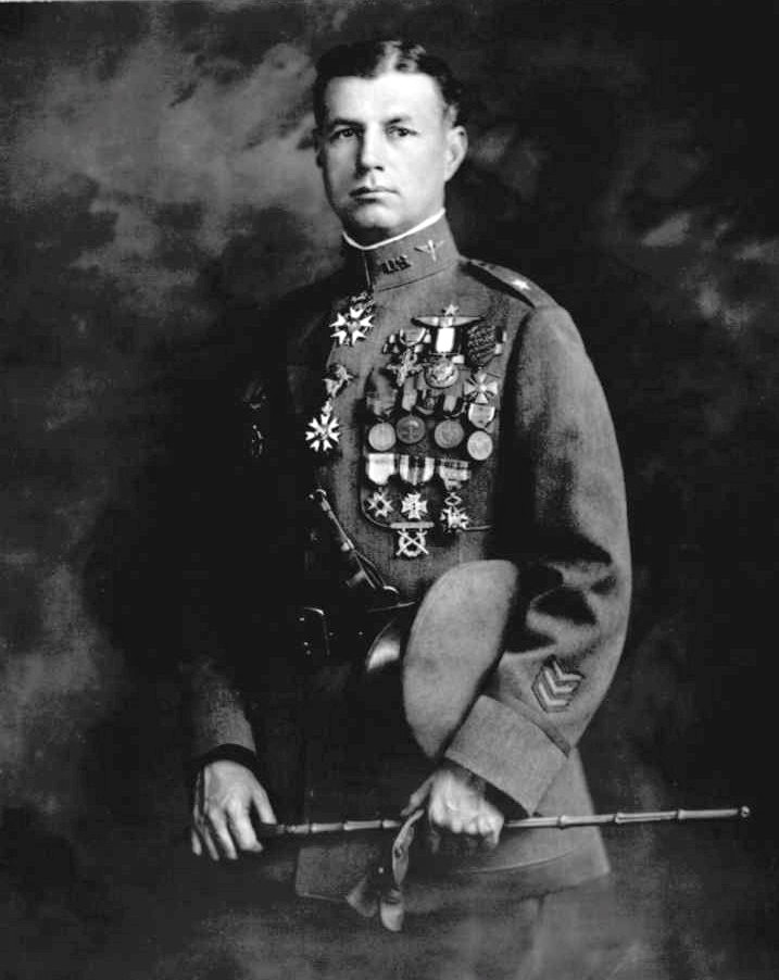 American aviator Billy Mitchell is considered 'the father of the U.S. Air Force.' Which of these pioneering ideas did he most notably champion?